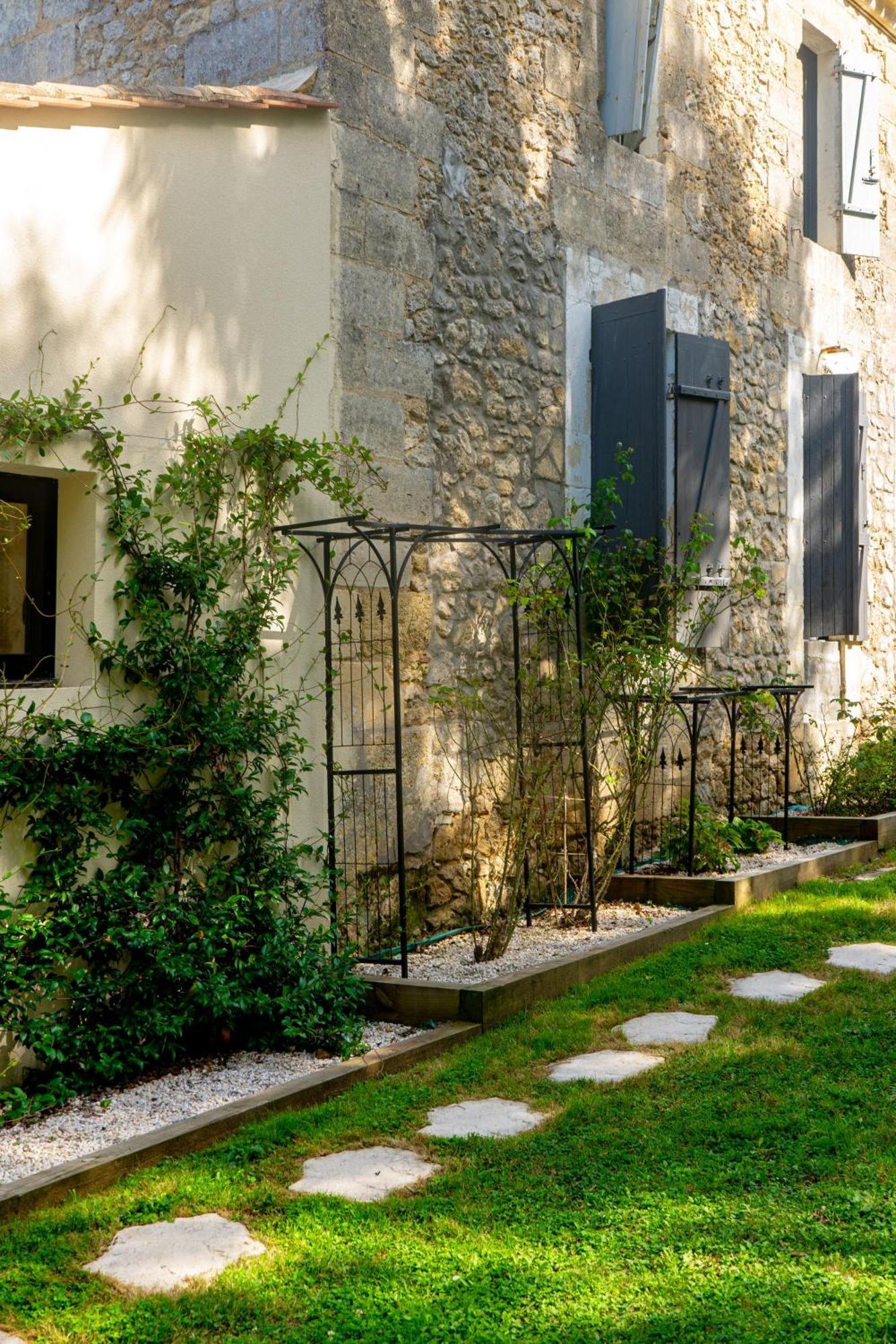 Villa Le Bon Ami Fronsac  Esterno foto
